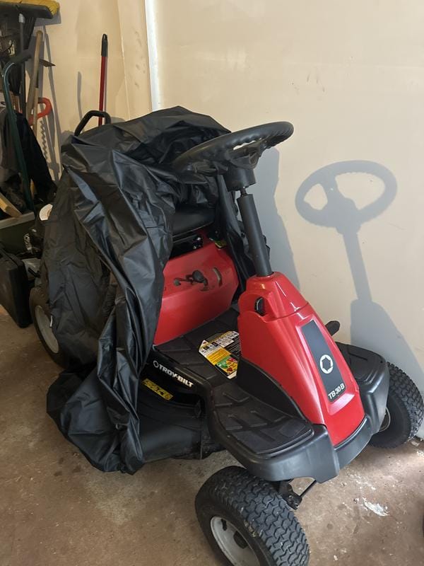 Customer photo review of XT1 Enduro LT 42 In. 547Cc Engine with Intelli Power Hydrostatic Drive Gas Riding Lawn Tractor