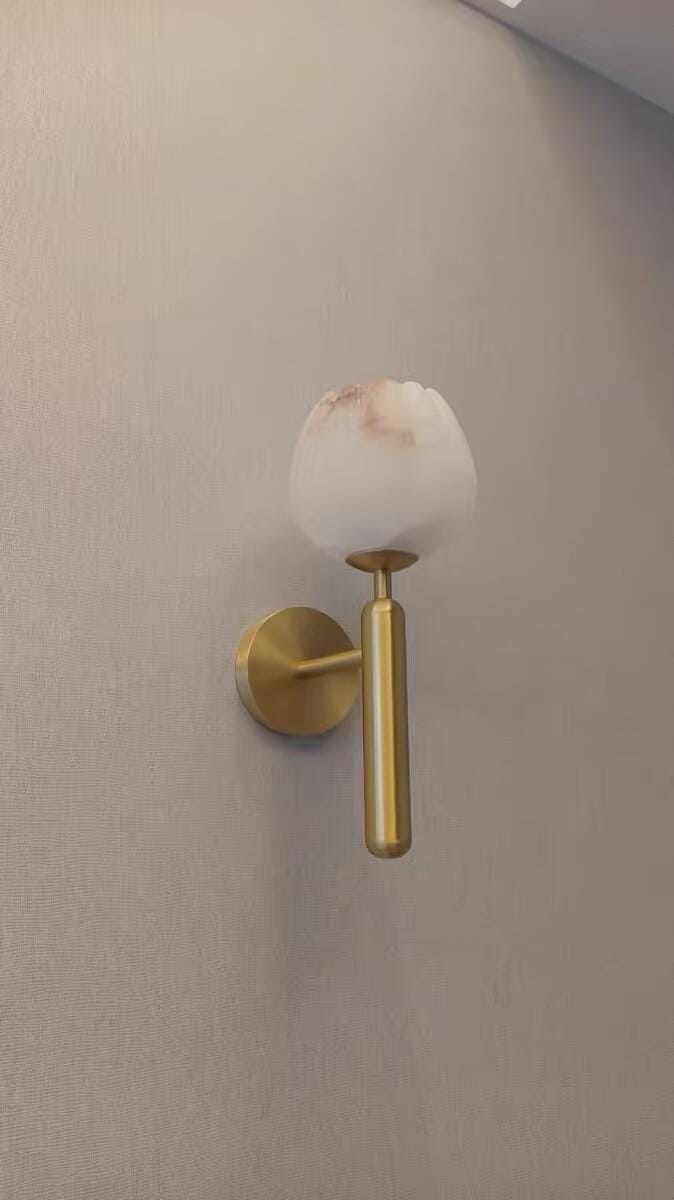 Customer photo review of Wall Lamp Mian, Natural Alabaster Flowers, Brass, E14 Max 15W