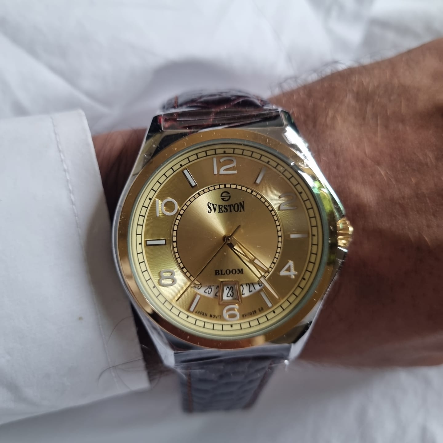 Customer photo review of Bloom Leather