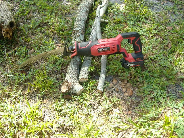 Customer photo review of Tree Trimming/Wood Cutting – ProCut U-Groove Arc Edge Pruning Reciprocating Saw Blade