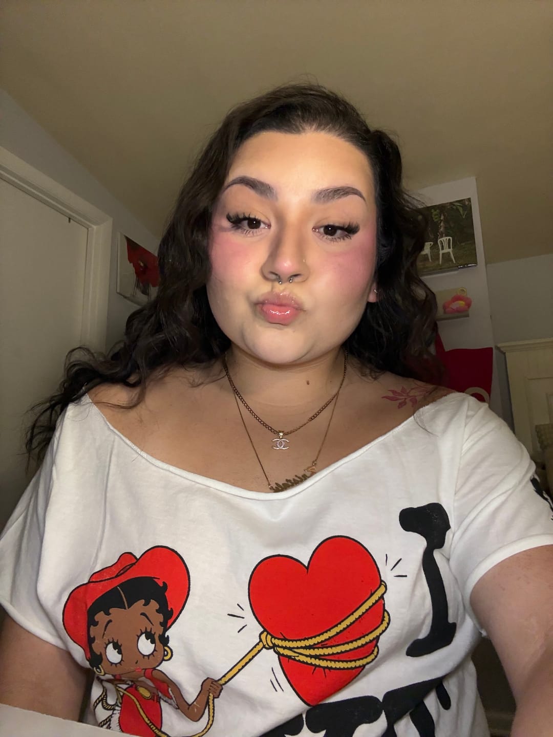Customer photo review of I <3 TX OFF SHOULDER TEE