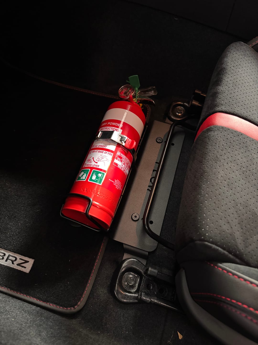 Customer photo review of ZD8 BRZ Adjustable Fire Extinguisher Bracket/Mount