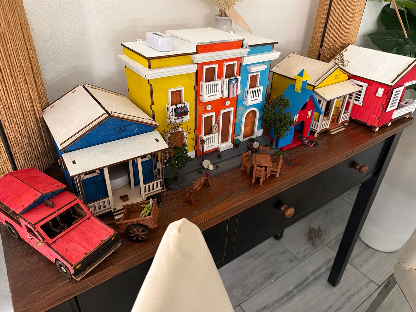 Customer photo review of Casita de Campo Alegría | Kit DIY Madera y Pintura