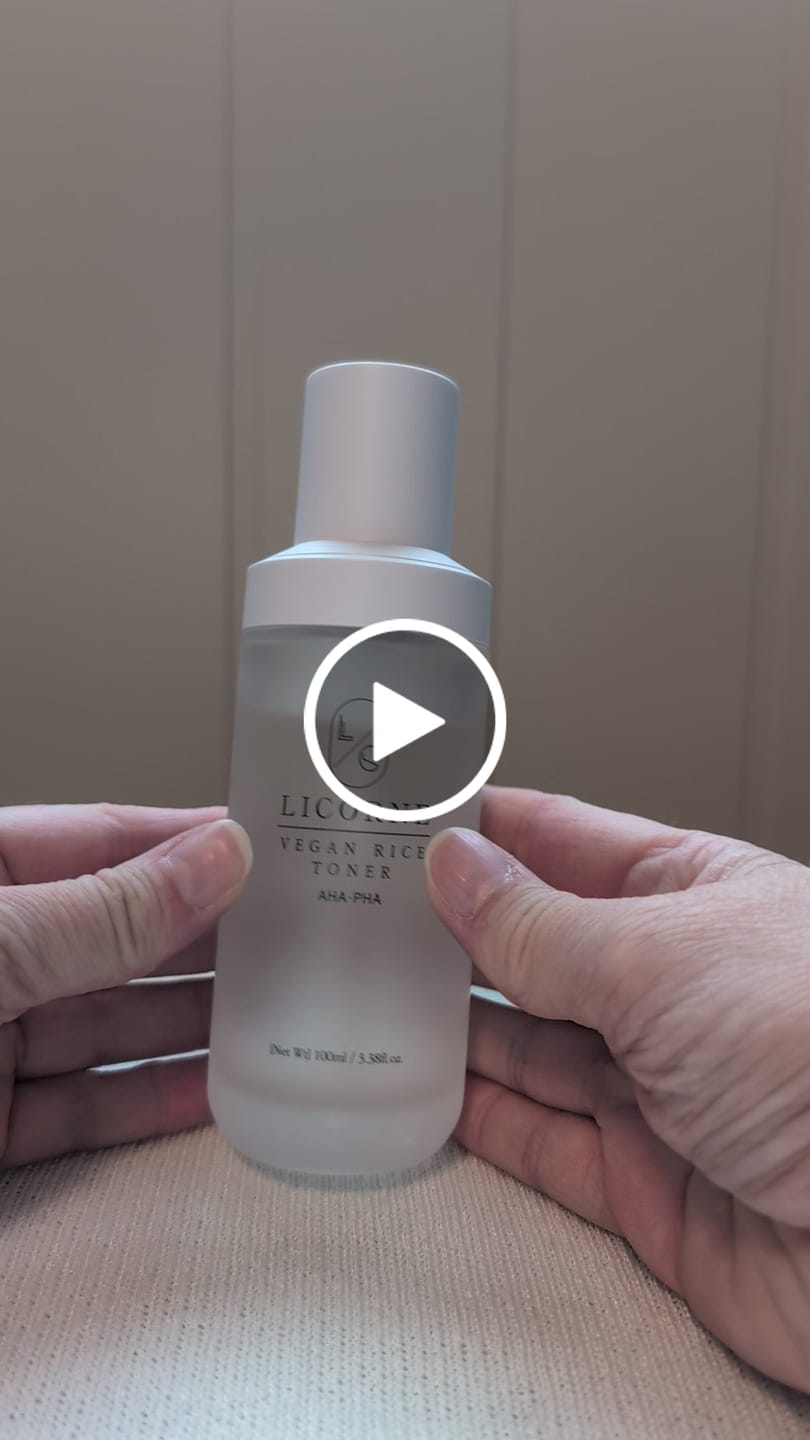 Customer video review of Licorne Riskli Toner AHA og PHA (100ml)
