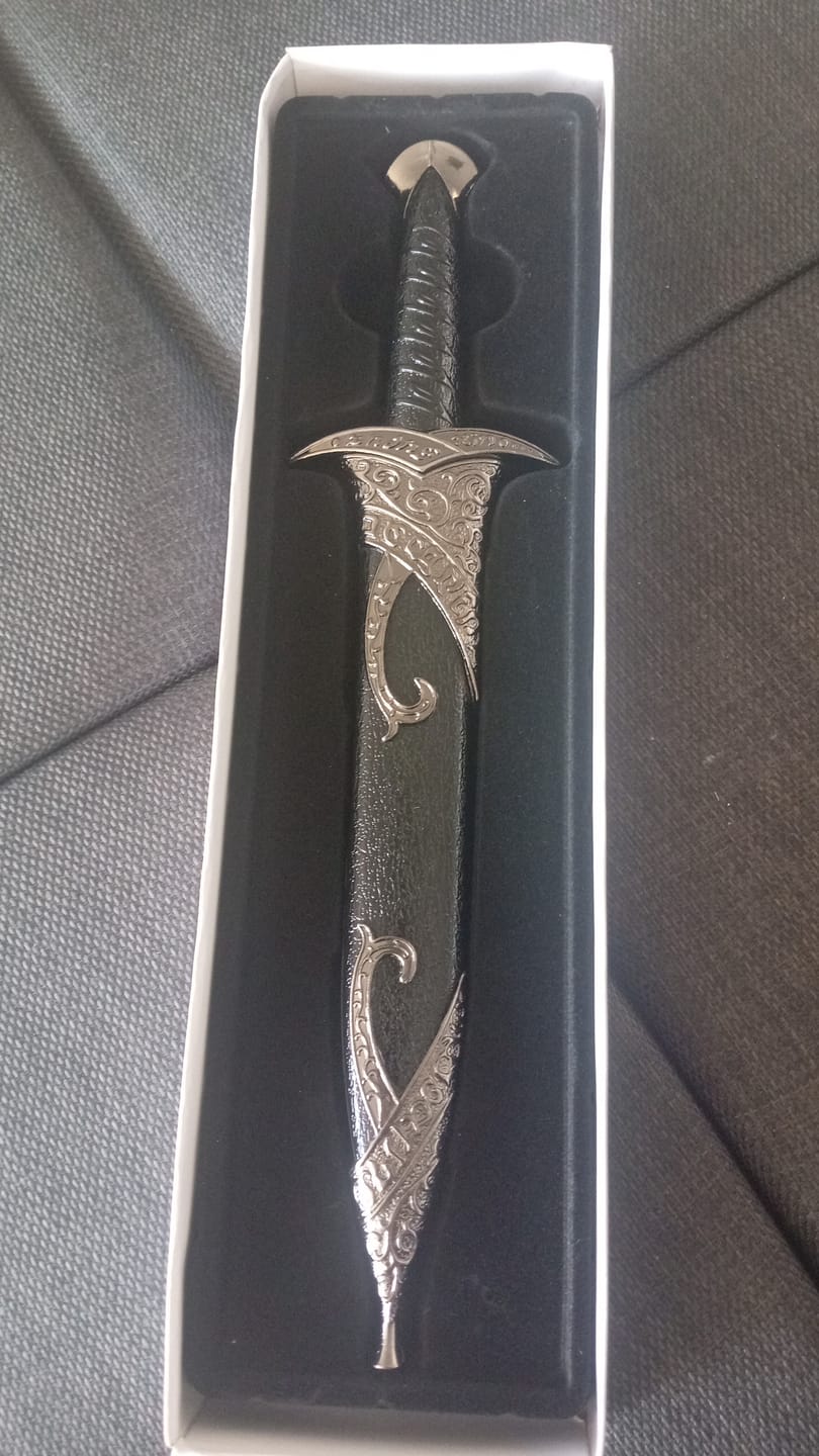 Customer photo review of Mini Sting Lord of the Rings Dagger