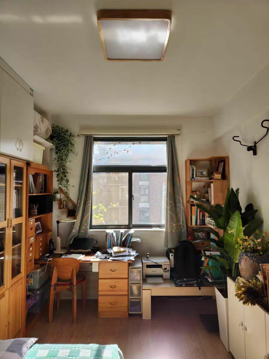 Customer photo review of Ceiling Light, Natural Rubberwood, Slim Flush Mount, Integrated LED