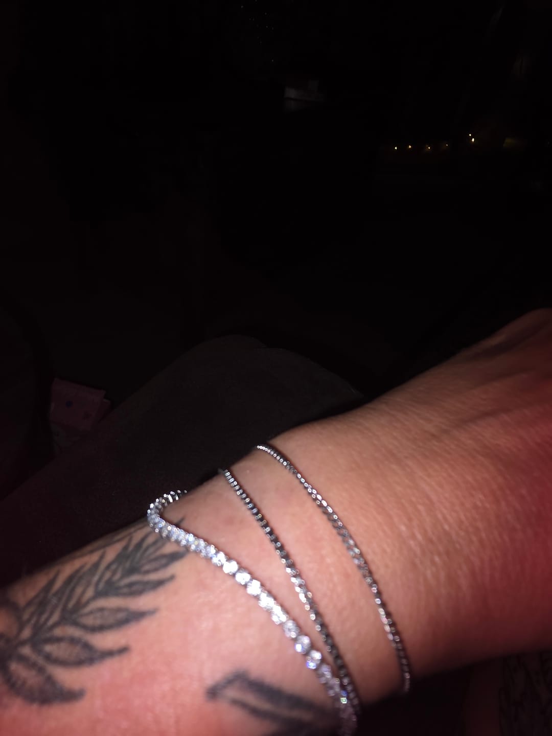 Customer photo review of Minimal Curb Bracelet
