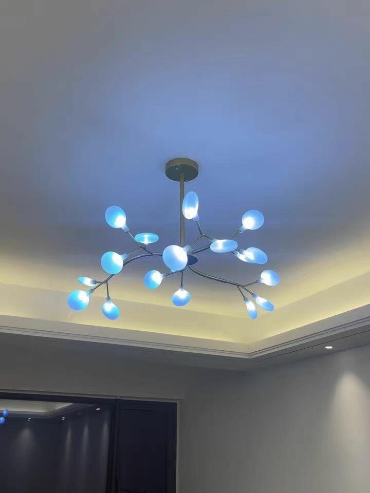 Customer photo review of Chandelier, Firefly Sputnik, Translucent Glass Leaves, G4 LED, Dimmable