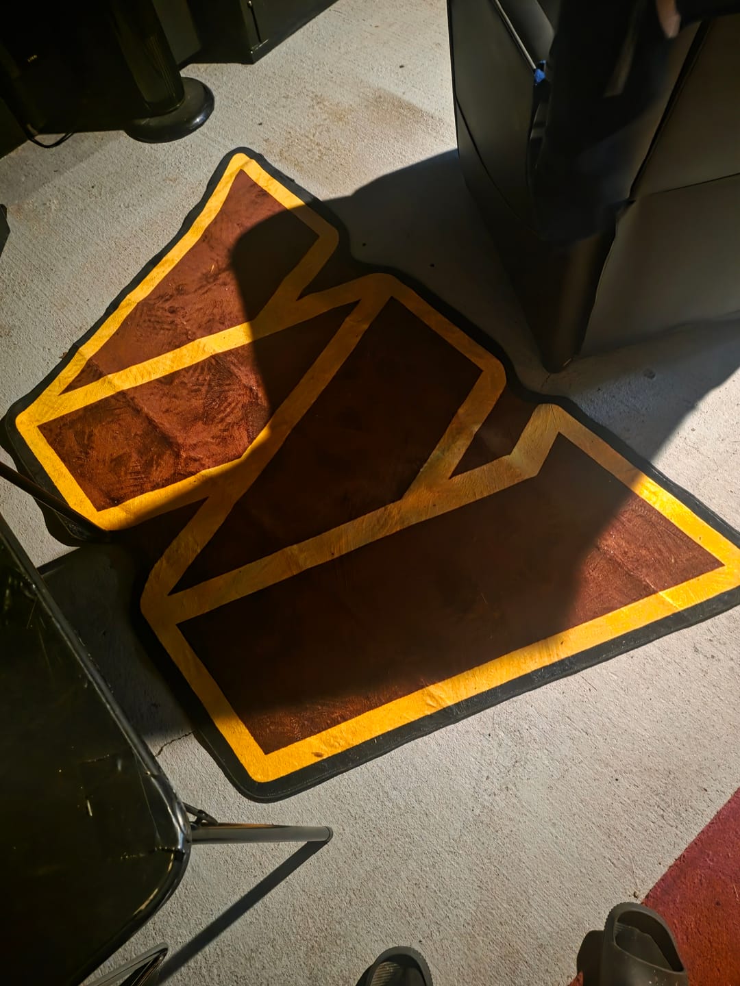 Customer photo review of Washington Commanders Logo Rug