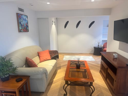 Customer photo review of Detailed Huia Feather Trio