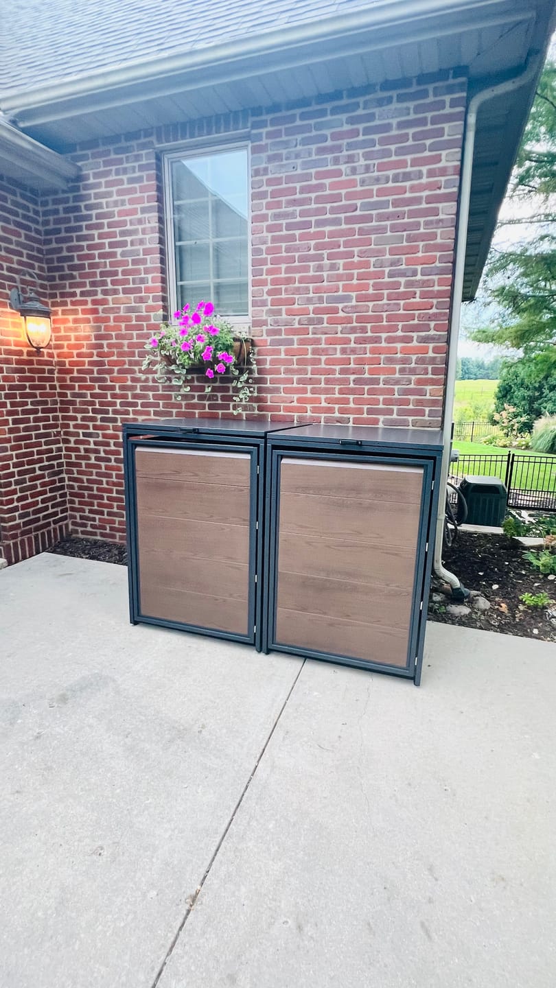 Customer photo review of MisterBin® Garbage Bin Enclosure