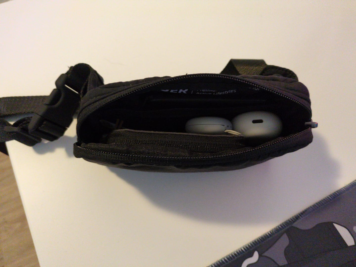 Customer photo review of Pander Mini Belt Bag 0.7L