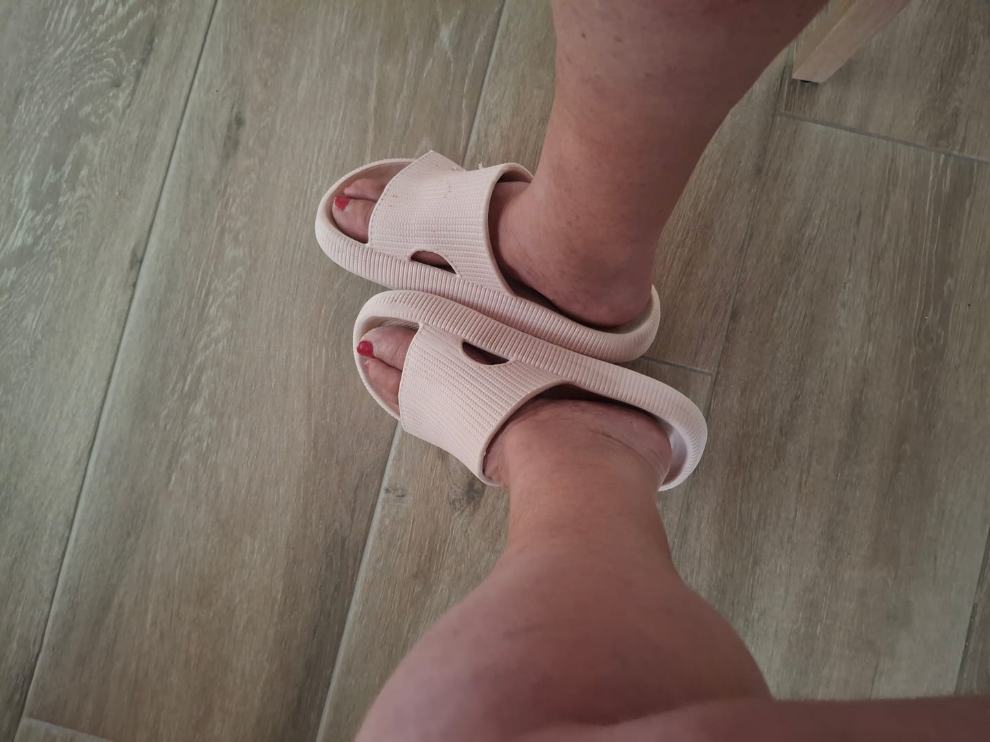 Customer photo review of HappyFlops Original