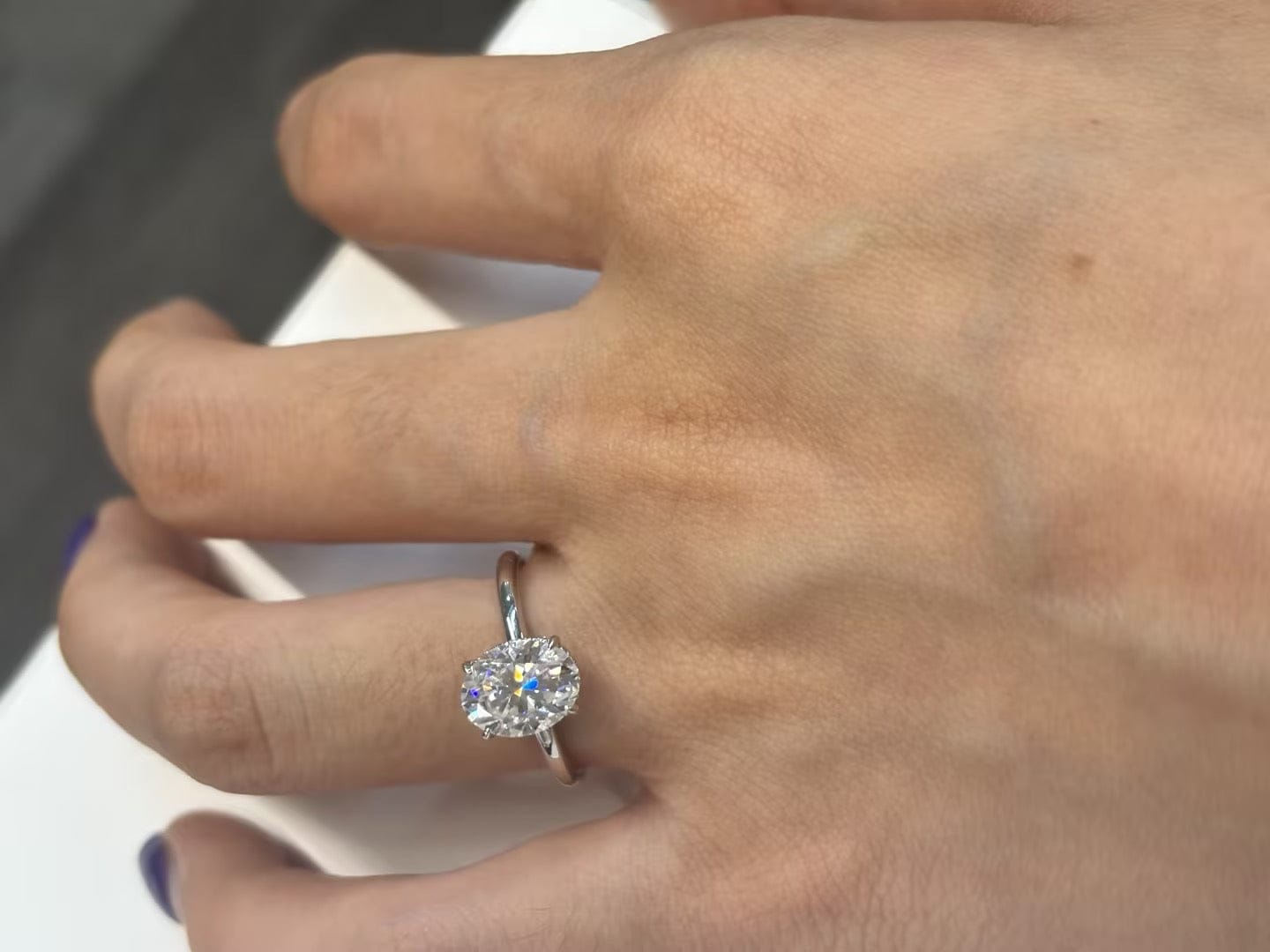 Customer photo review of S925 Moissanite 2.0 Ct ～5.5 Ct Oval Cut Hidden Halo Promise Ring For Women
