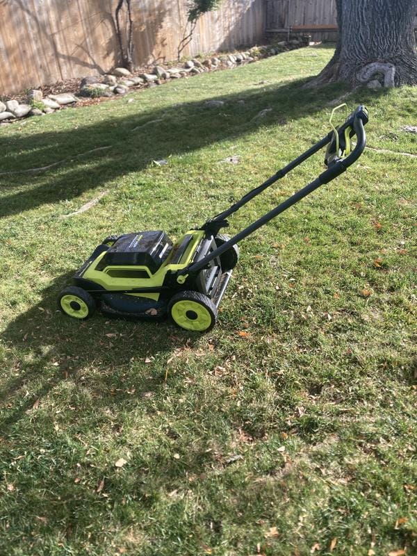 Customer photo review of XT1 Enduro LT 42 In. 547Cc Engine with Intelli Power Hydrostatic Drive Gas Riding Lawn Tractor