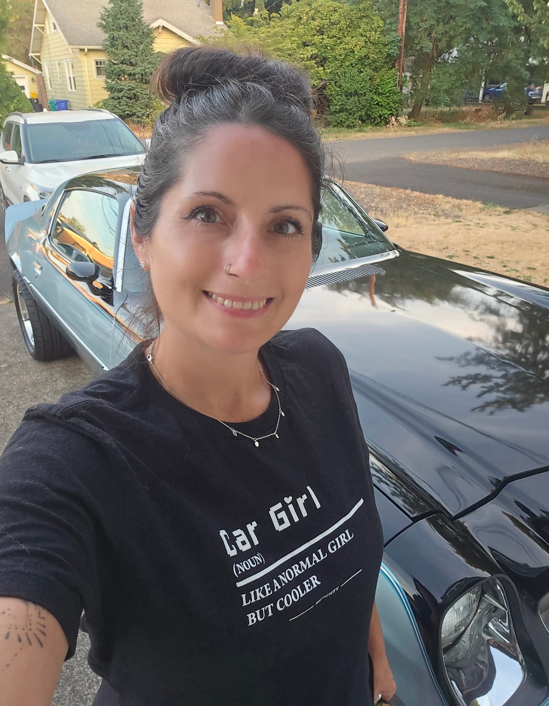 Customer photo review of 80Eighty® Women's Car Girl Shirt