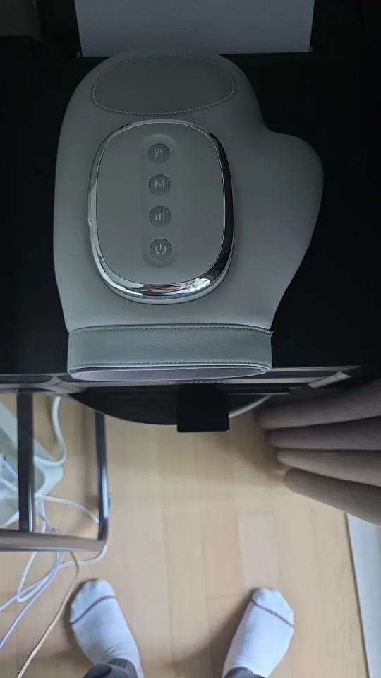 Customer photo review of Val's Gift™ Allevi Hand Massager