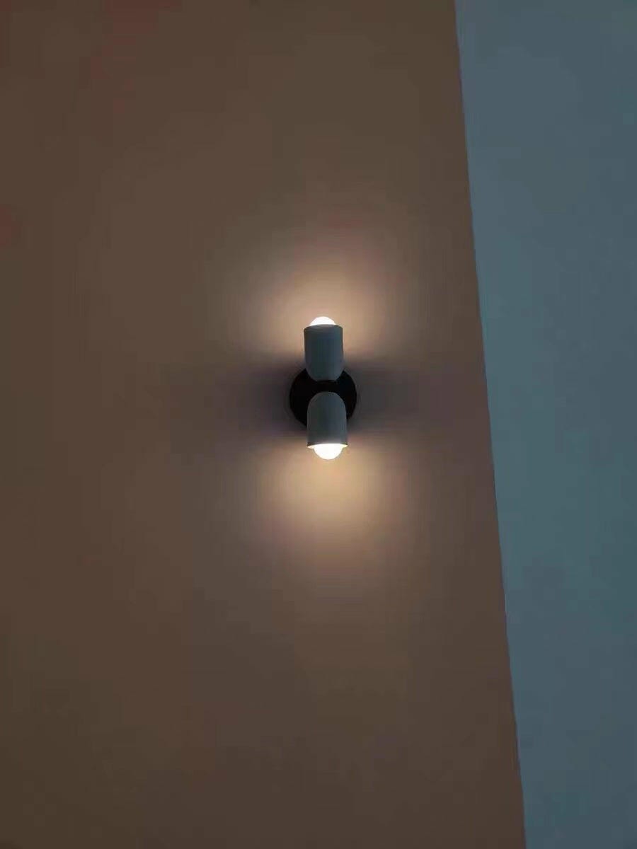 Customer photo review of Wall Lamp, Couleur Double Up-Down Glow, E26/E27, Metal Shades