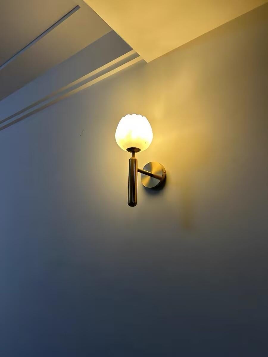 Customer photo review of Wall Lamp Mian, Natural Alabaster Flowers, Brass, E14 Max 15W