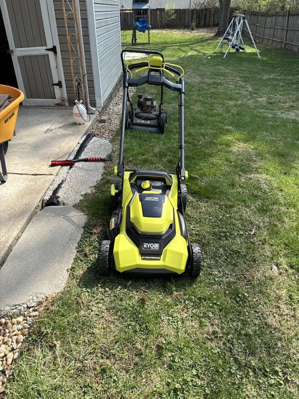 Customer photo review of XT1 Enduro LT 42 In. 547Cc Engine with Intelli Power Hydrostatic Drive Gas Riding Lawn Tractor