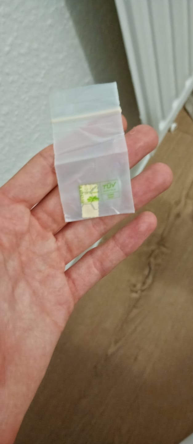 Customer photo review of 1FE-LSD Blotter 200 µg for sale – Lab-tested & Precisely Dosed