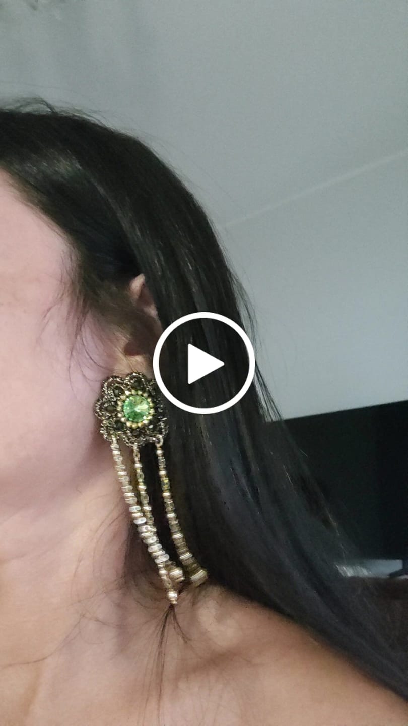 Customer video review of Orecchini Lustru verdi