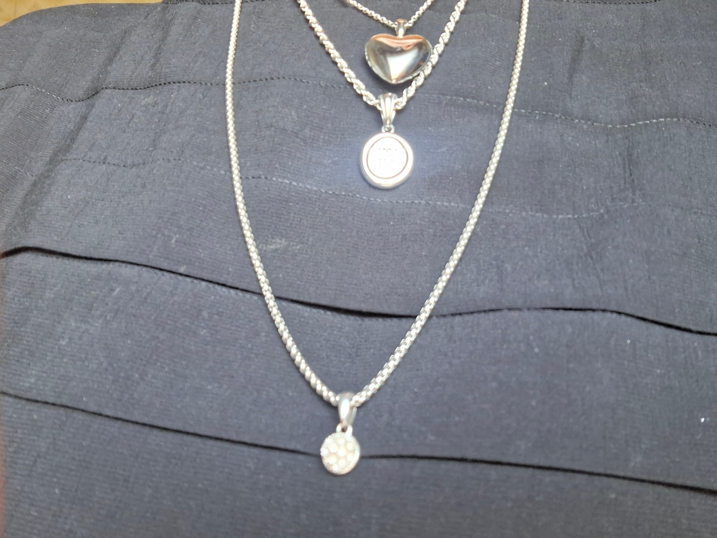 Customer photo review of Ciondolo "Amorino"