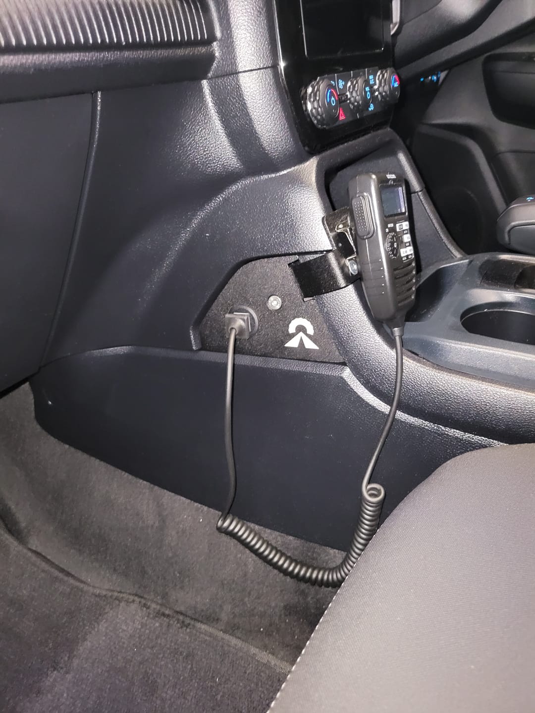 Customer photo review of UHF Handpiece Mount - Ford Ranger NextGen & Super Duty & Everest - Centre Console