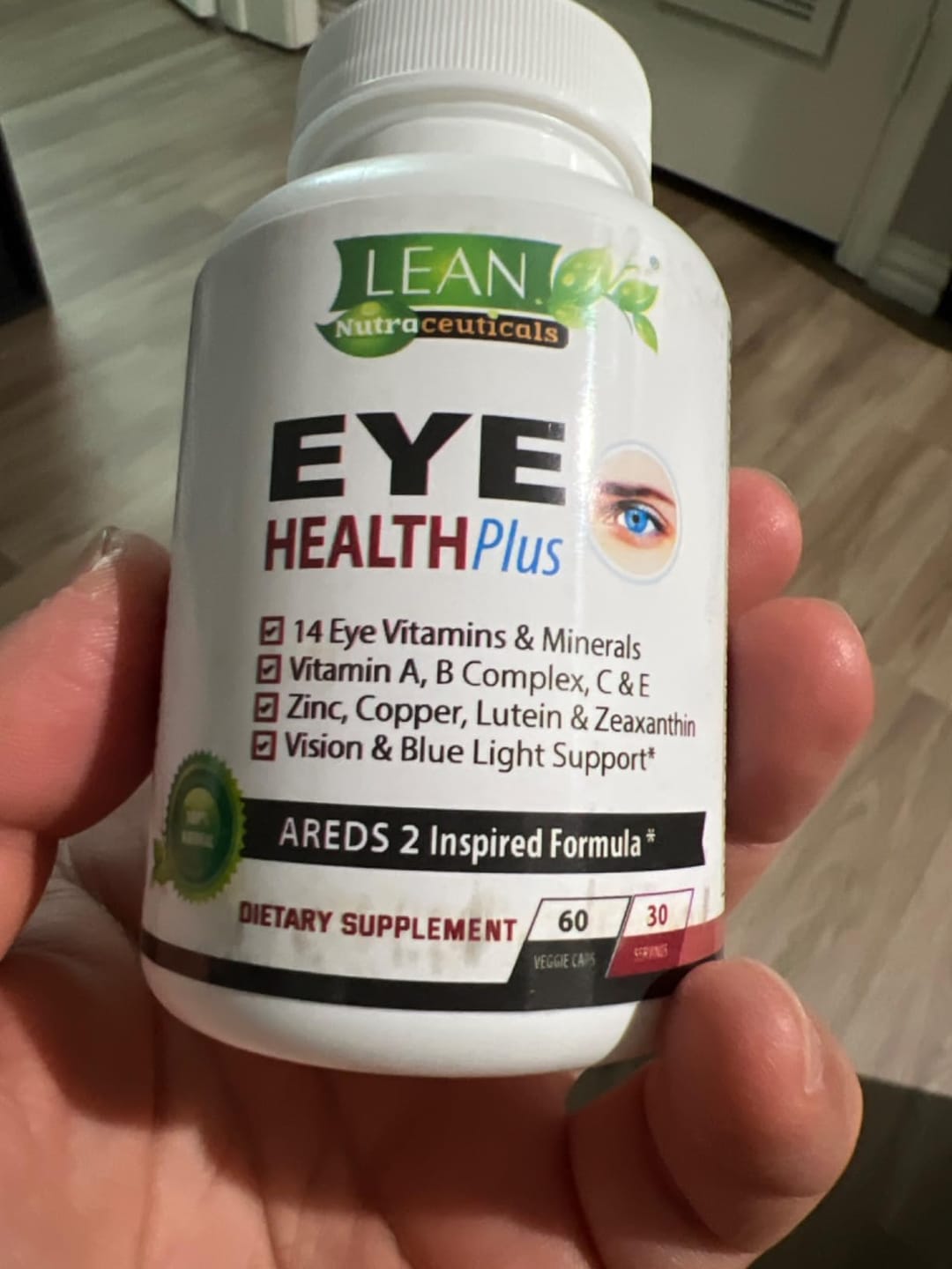 Customer photo review of Eye Health Plus with Copper, Vitamins A, B, C, E, Lutein, Zeaxanthin, Quercetin, Zinc, Bilberry Extract, Biotin - Care for Sight, Dryness, Strain"