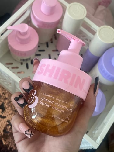 Customer photo review of Shimmering Body Oil Glazed Strawberry Butter Cream