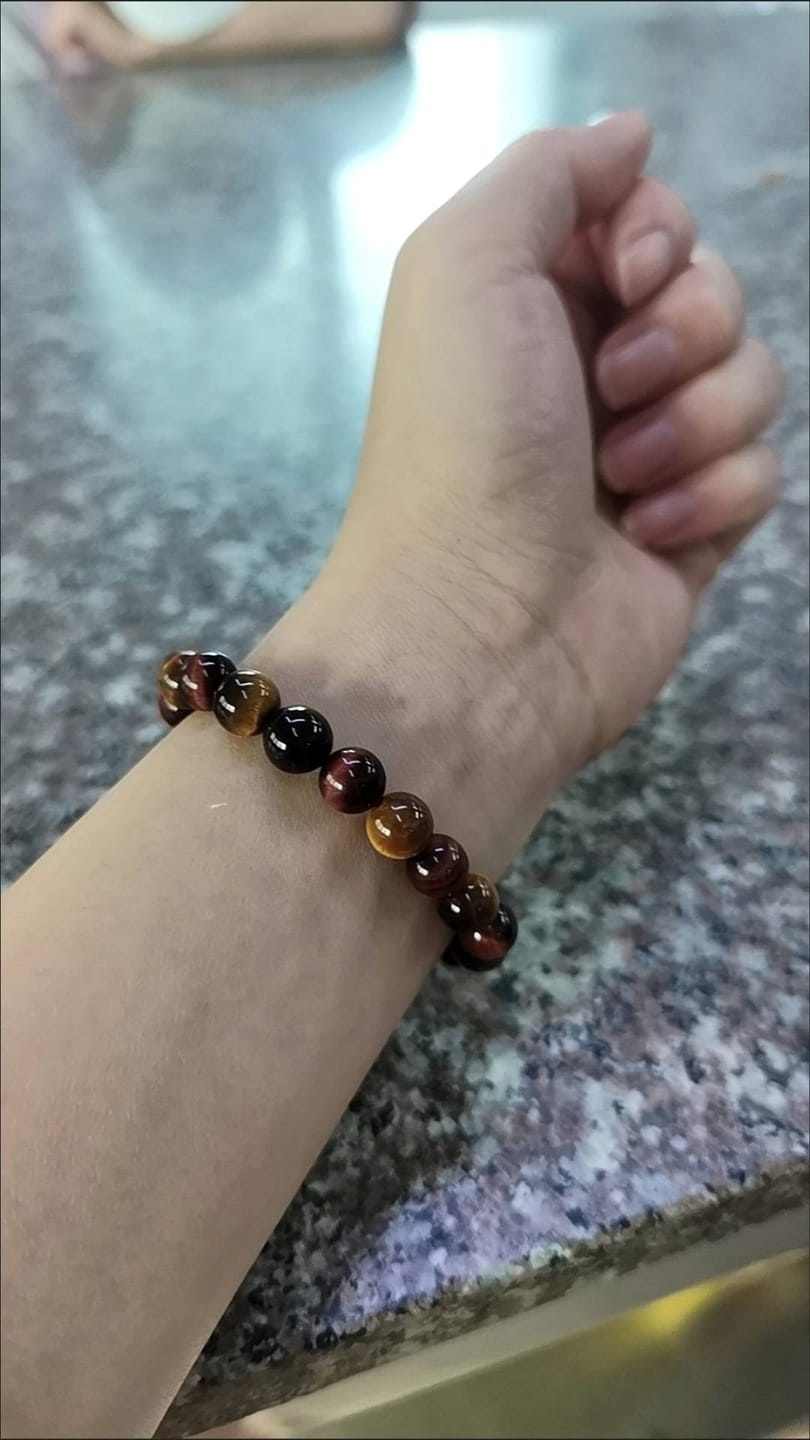 Customer photo review of FuAttract Confidence Protection & Strength Tri-Color Tiger's Eye Willpower Bracelet