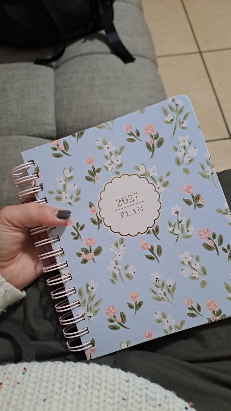 Customer photo review of Agenda 2027 Flores 18 meses