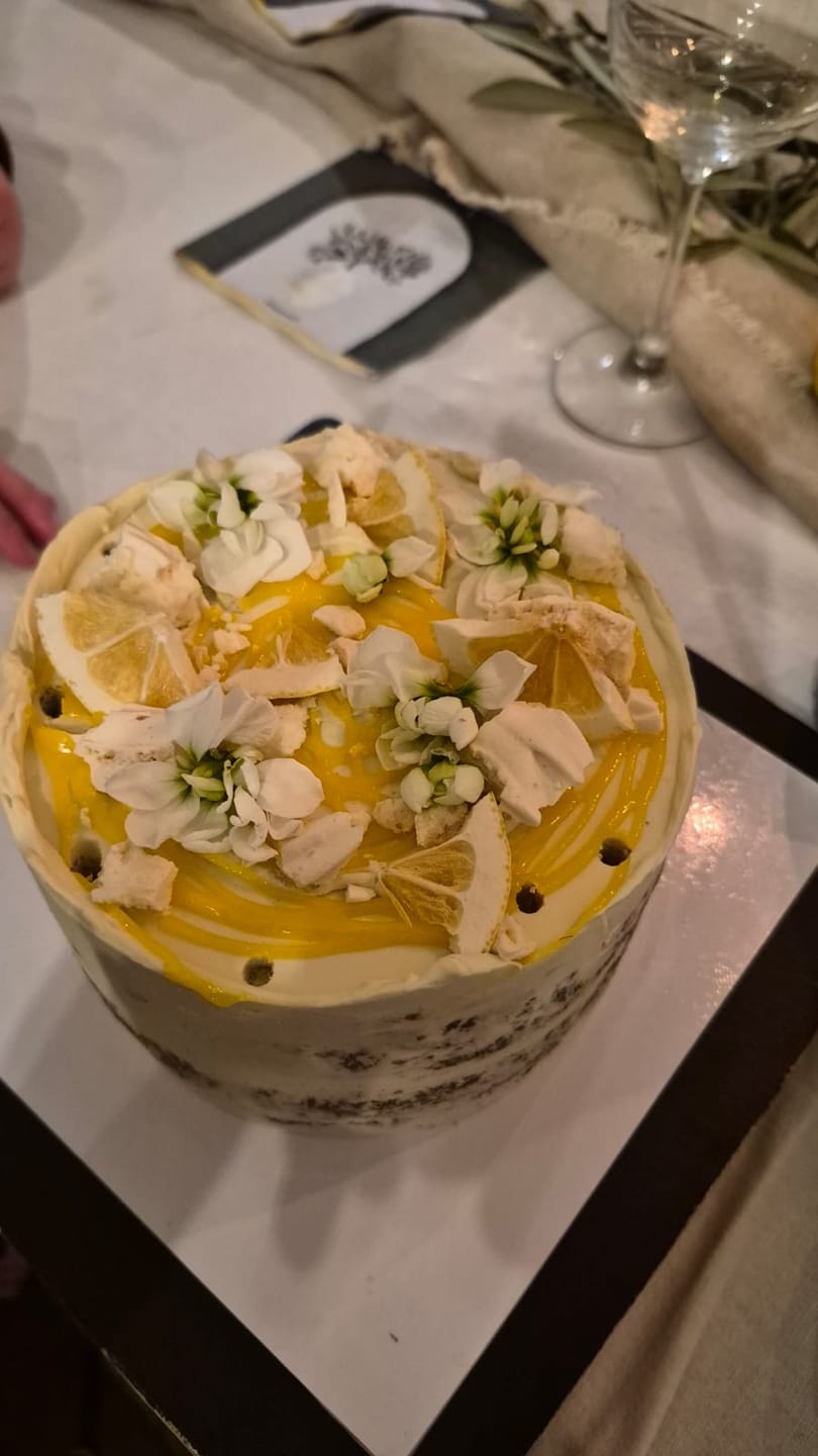 Customer photo review of lemon meringue cake