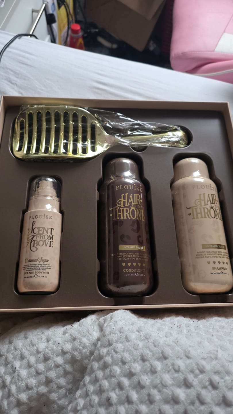 Customer photo review of Cheetah Claim To Tame Hair Care Set