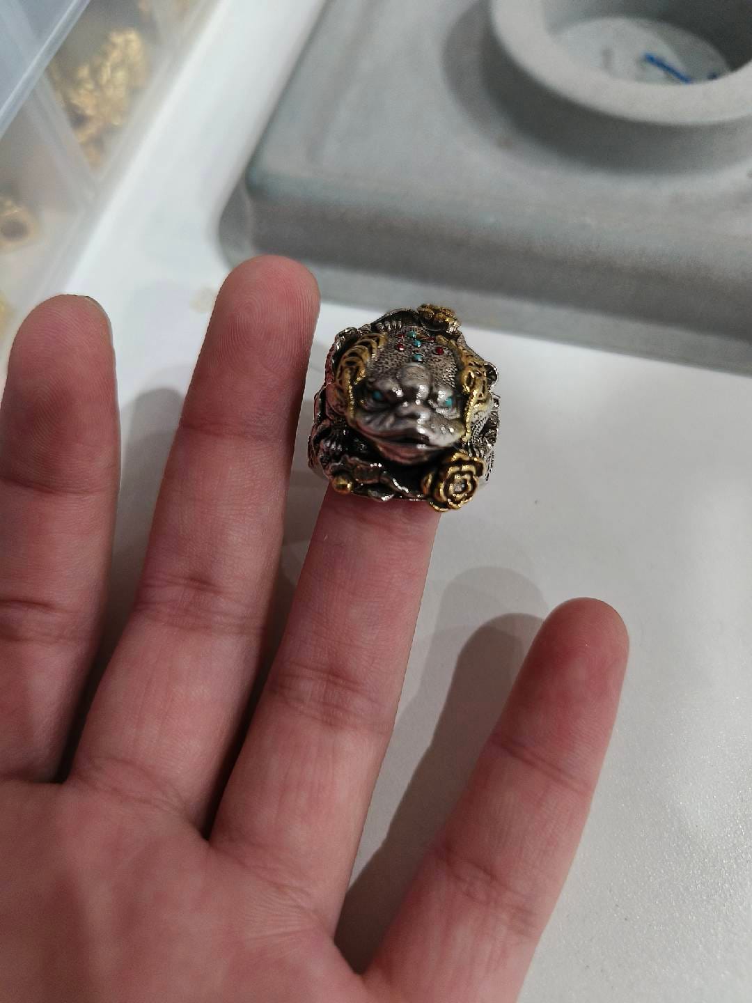 Customer photo review of FREE Today: Wealth Luck & Blessings Golden Toad Inlaid Vintage Ring