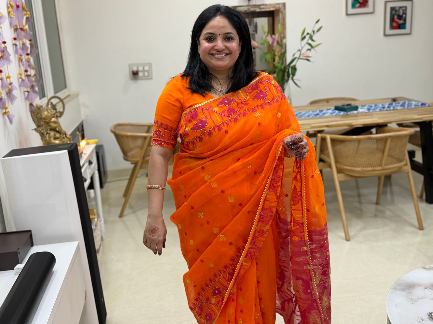 Customer photo review of Swarnalekha Dhakai Jamdani Saree