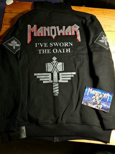 Customer photo review of MANOWAR DELUXE HOODIE SIGN OF THE HAMMER LTD. EDITION 2025