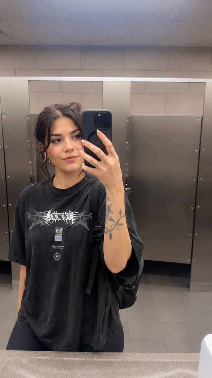 Customer photo review of 'HxH: Killua' Oversized T-shirt
