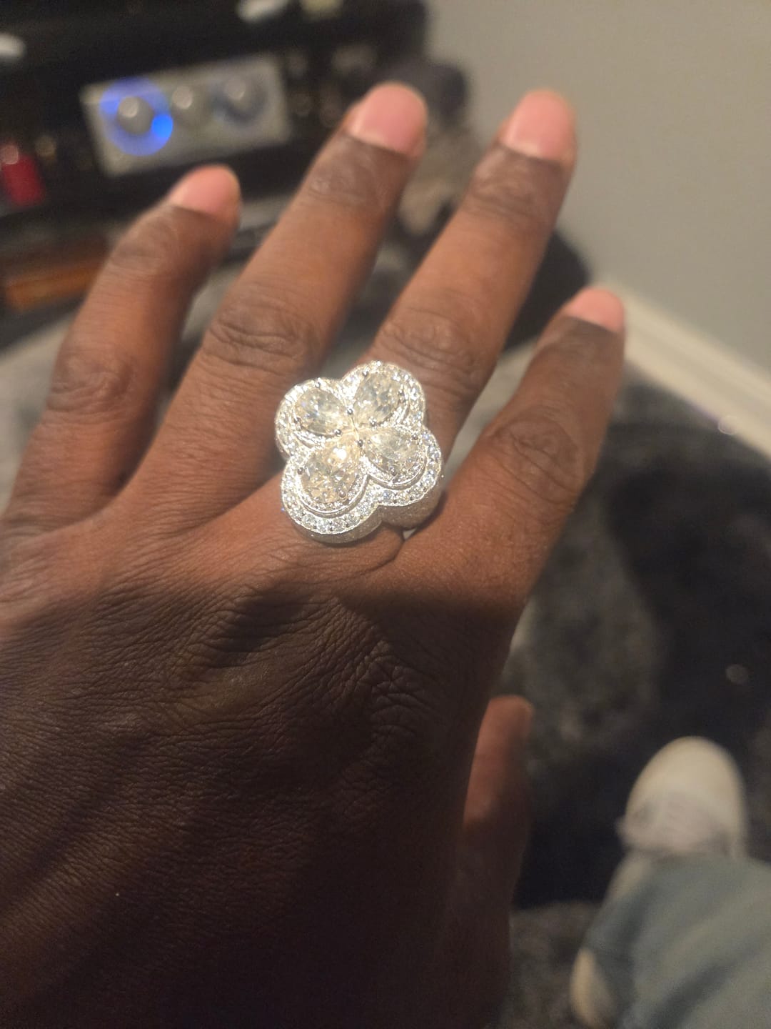 Customer photo review of Four Leaf Clover Ring 14K Gold