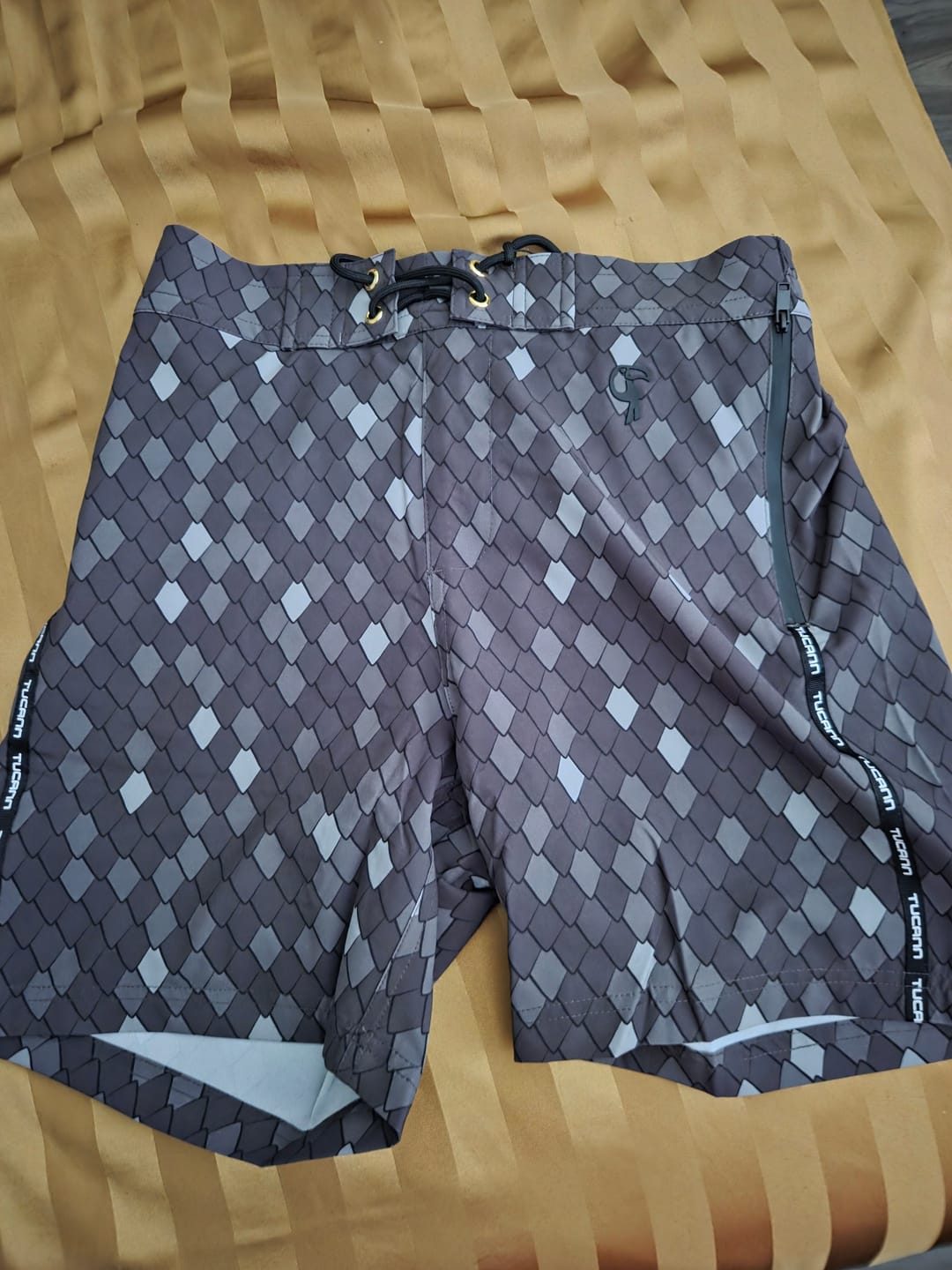 Customer photo review of Dragon Scale - Black 7''