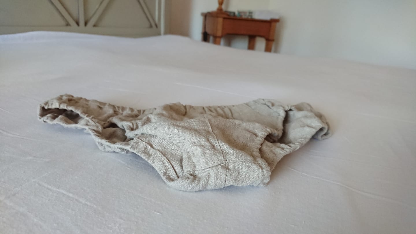 Customer photo review of Linen Brief JAMES