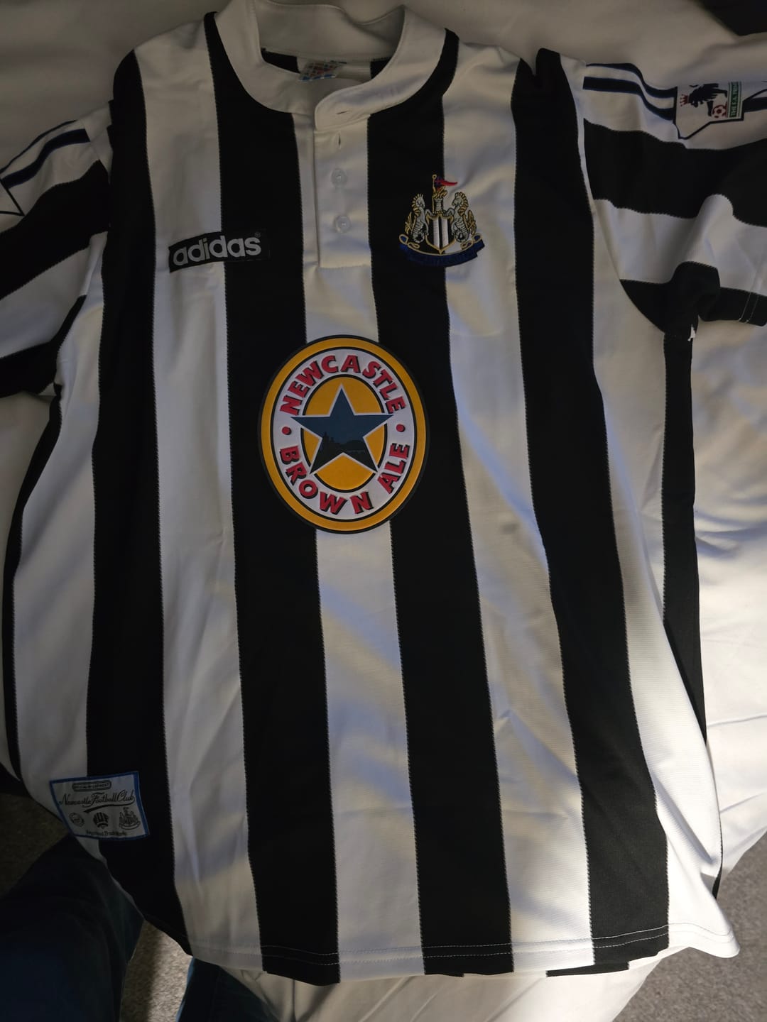 Customer photo review of Newcastle Maglia Home 1995/96