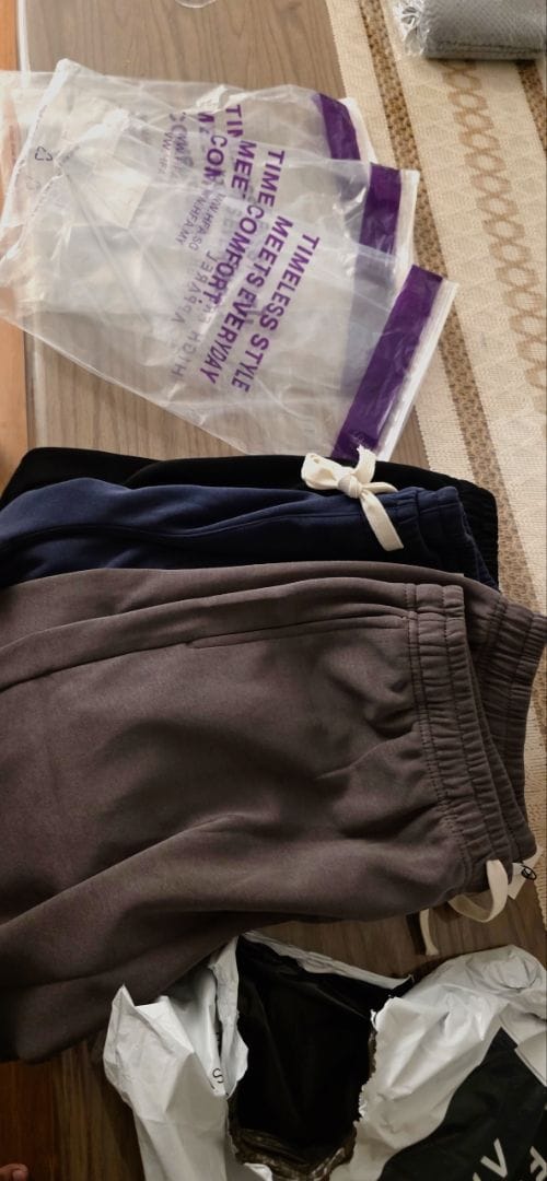 Customer photo review of Unisex Easy Cotton Sweat Shorts