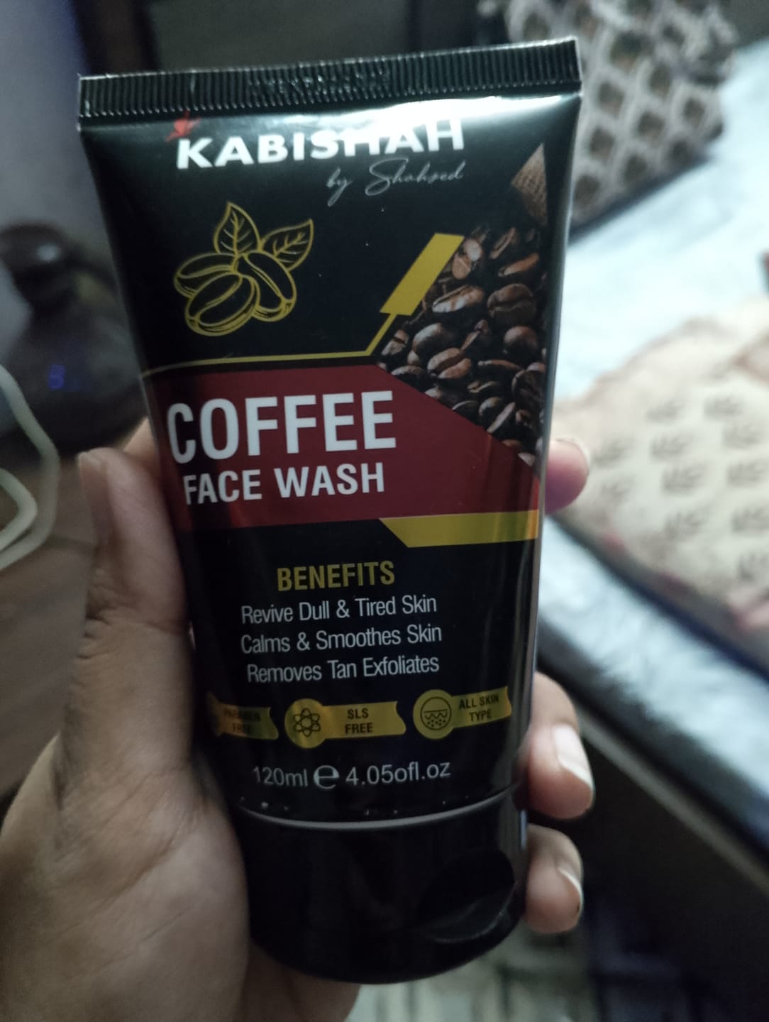 Customer photo review of Coffee Face Wash - Revives, Exfoliates & Removes Tan