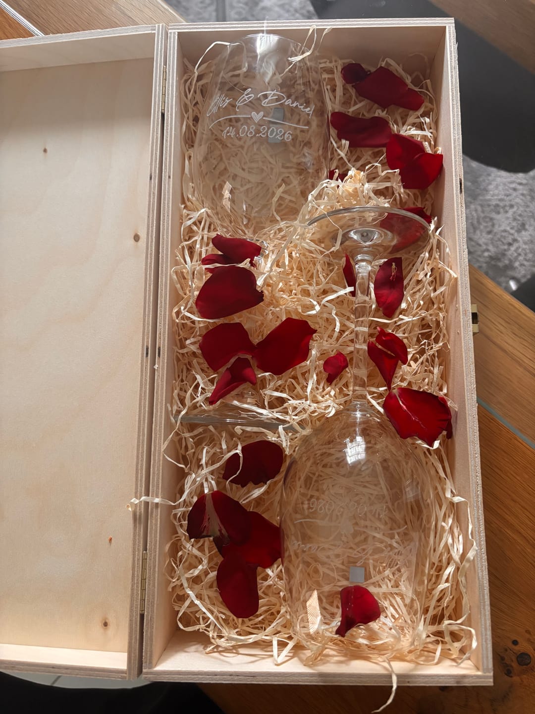 Customer photo review of Leonardo Gläser mit Gravur - Hochzeitsauto & Wedding Love als Set