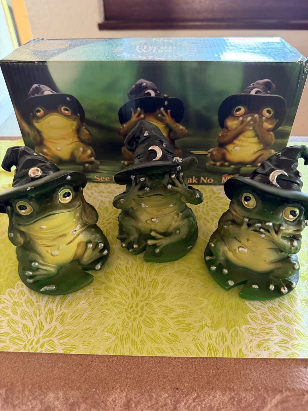 Customer photo review of Zauberhafte Kröten Figuren 3er-Set – Nichts sehen, hören, sagen mit Zaubererhut