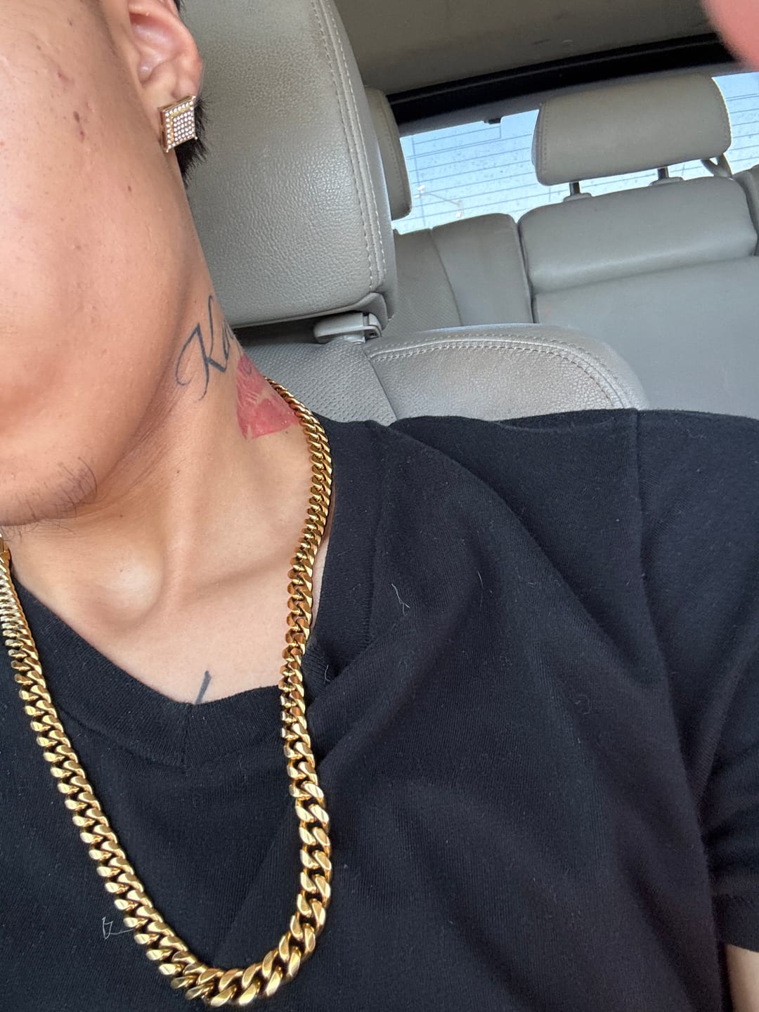 Customer photo review of Mens Miami Cuban Link Chain - 8mm