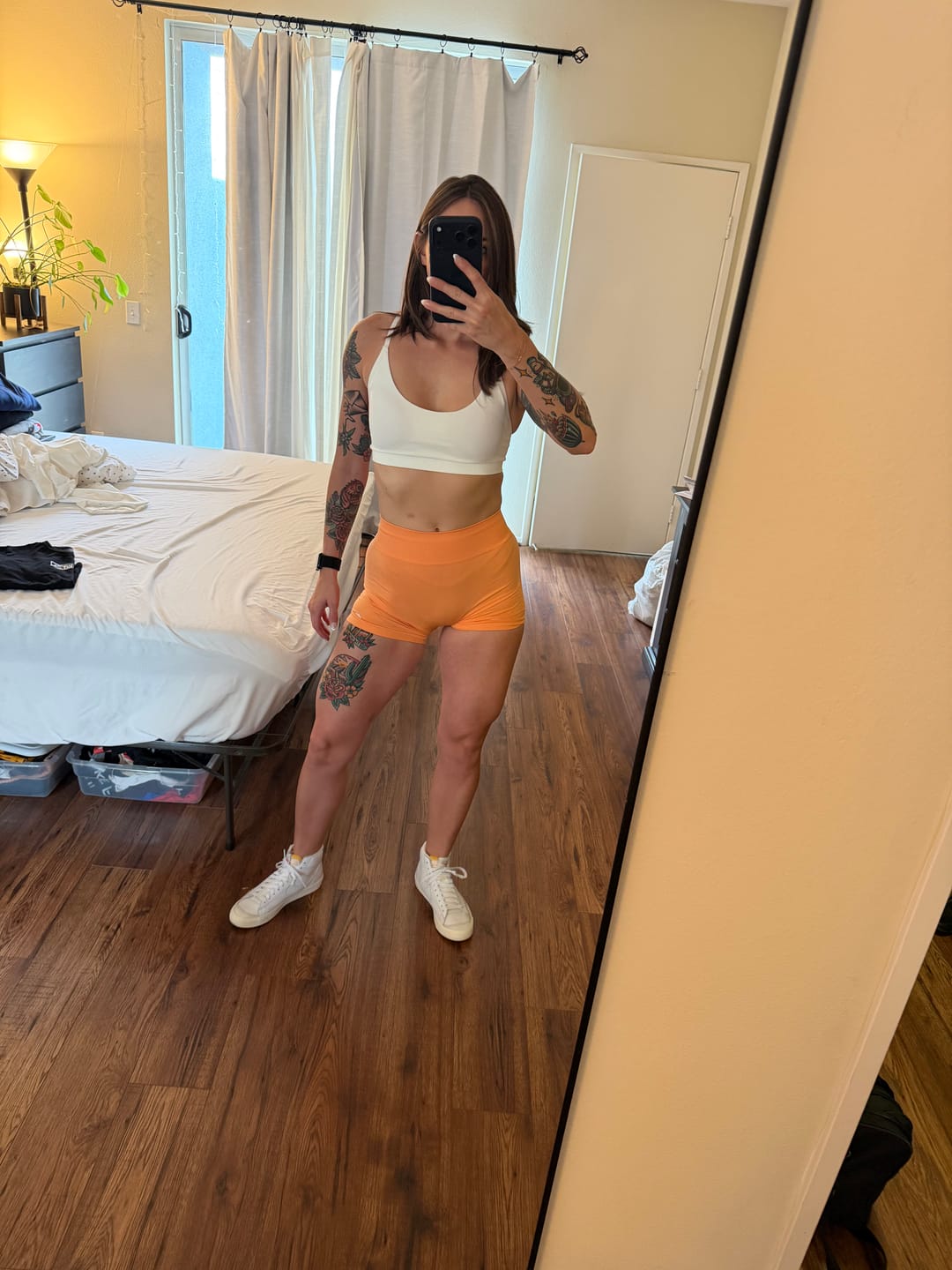 Customer photo review of W1166 Pulse Seamless scrunch Shorts
