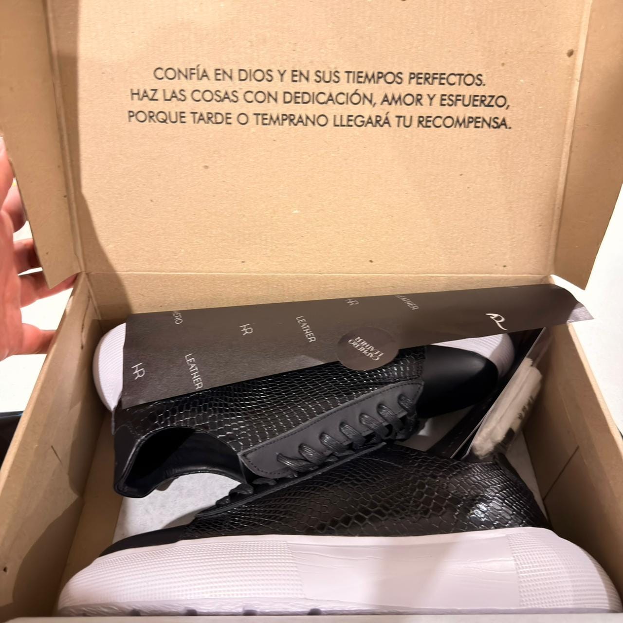 Customer photo review of Zapatilla PRIME Blanco