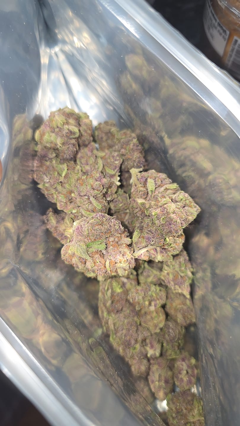 Customer photo review of Tropicana Cherry THCA Flower